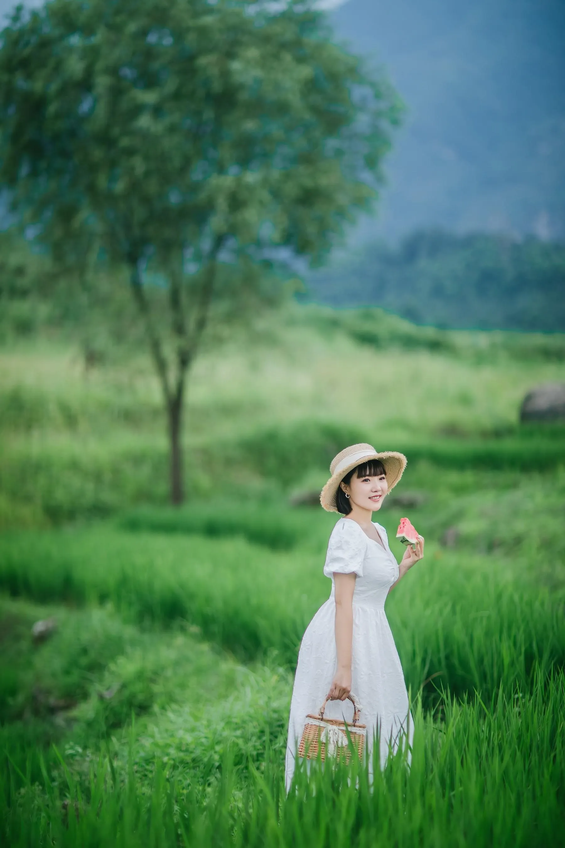 [YITUYU艺图语]2022.08.24 夏天的稻田 冬琴 [25P]插图